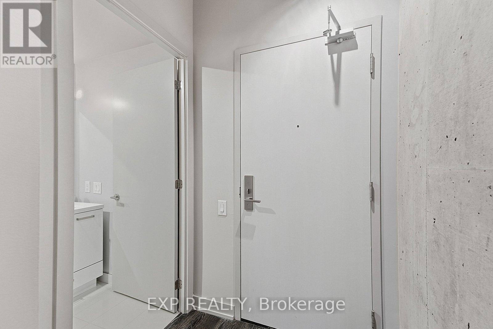 416 - 39 Brant Street, Toronto (Waterfront Communities), Ontario  M5V 2L9 - Photo 4 - C12874416