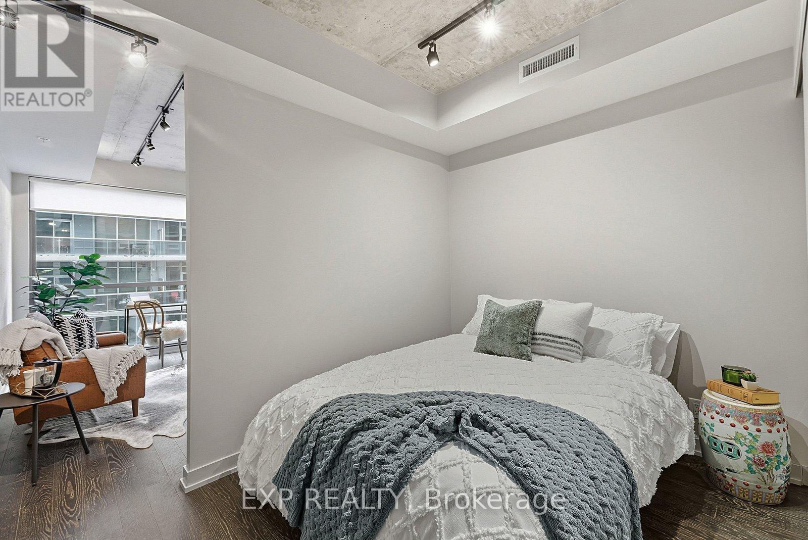 416 - 39 Brant Street, Toronto (Waterfront Communities), Ontario  M5V 2L9 - Photo 5 - C12874416