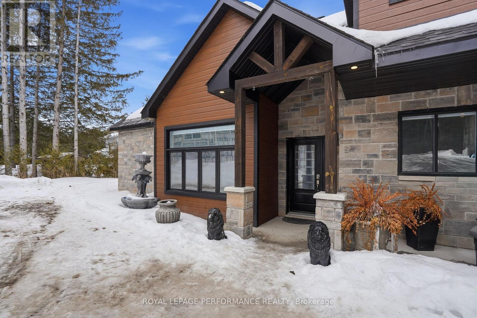 573 Bay Road, Alfred And Plantagenet, Ontario  K0B 1A0 - Photo 3 - X12874418