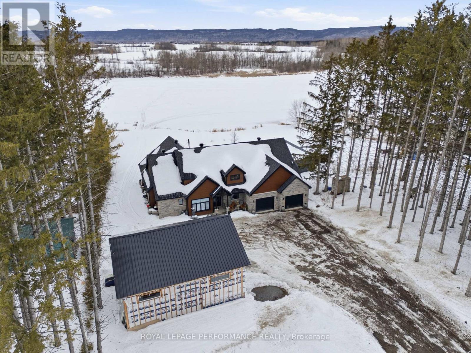 573 Bay Road, Alfred And Plantagenet, Ontario  K0B 1A0 - Photo 45 - X12874418