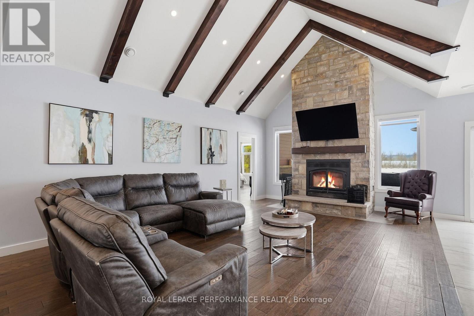 573 Bay Road, Alfred And Plantagenet, Ontario  K0B 1A0 - Photo 7 - X12874418