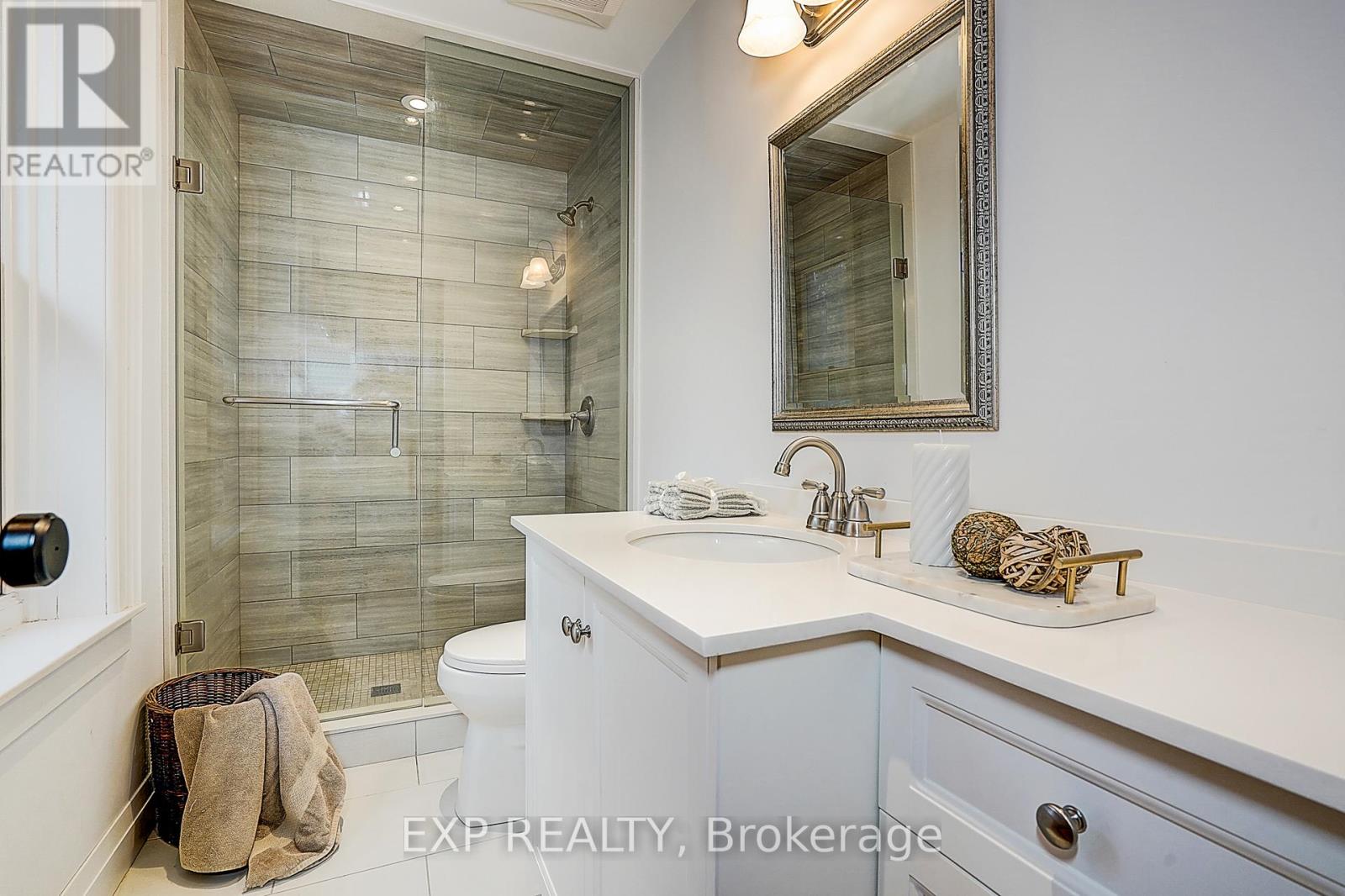 83 Spruce Street, Aurora (Aurora Village), Ontario  L4G 1S2 - Photo 15 - N12874388