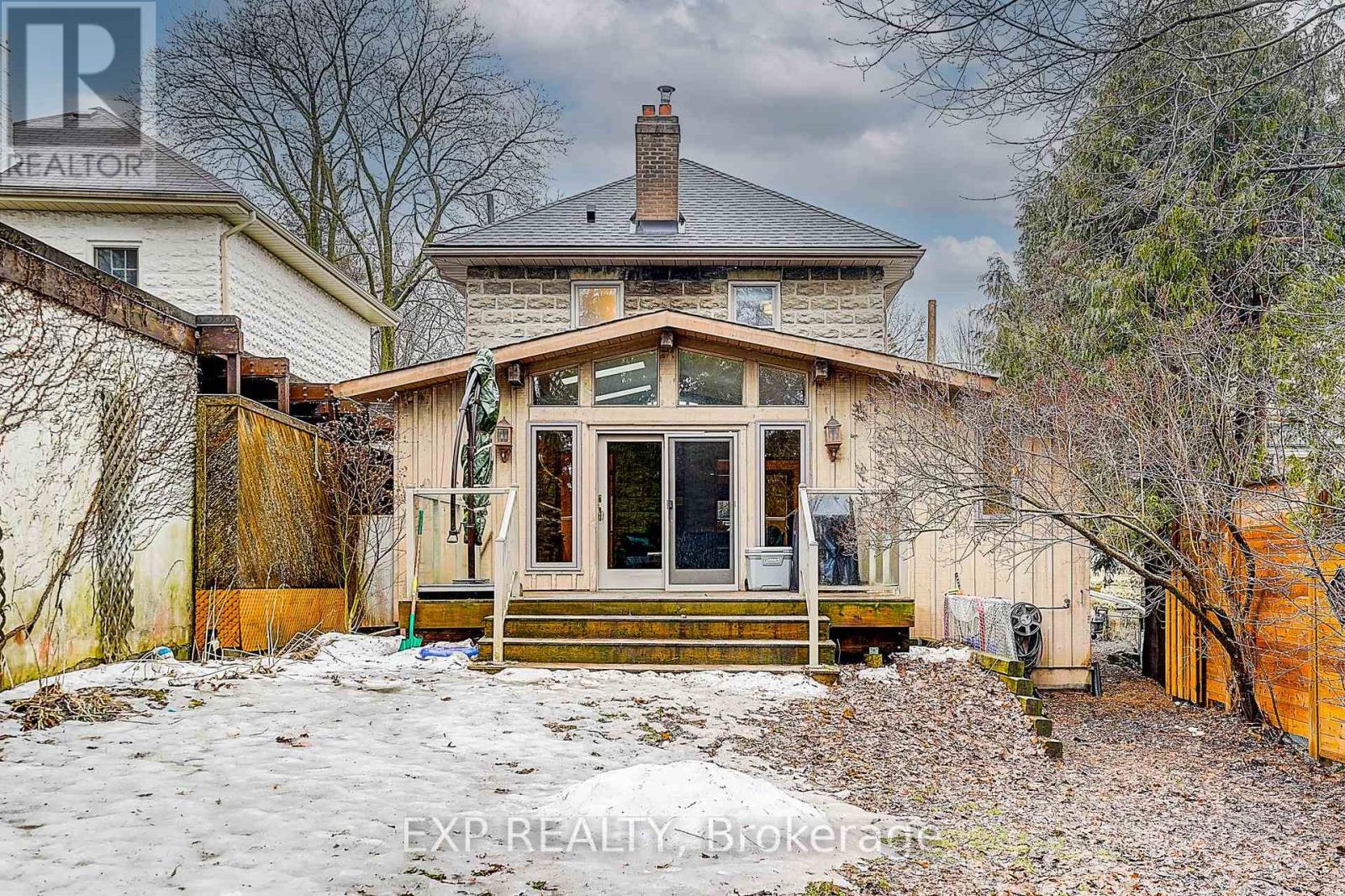 83 Spruce Street, Aurora (Aurora Village), Ontario  L4G 1S2 - Photo 24 - N12874388