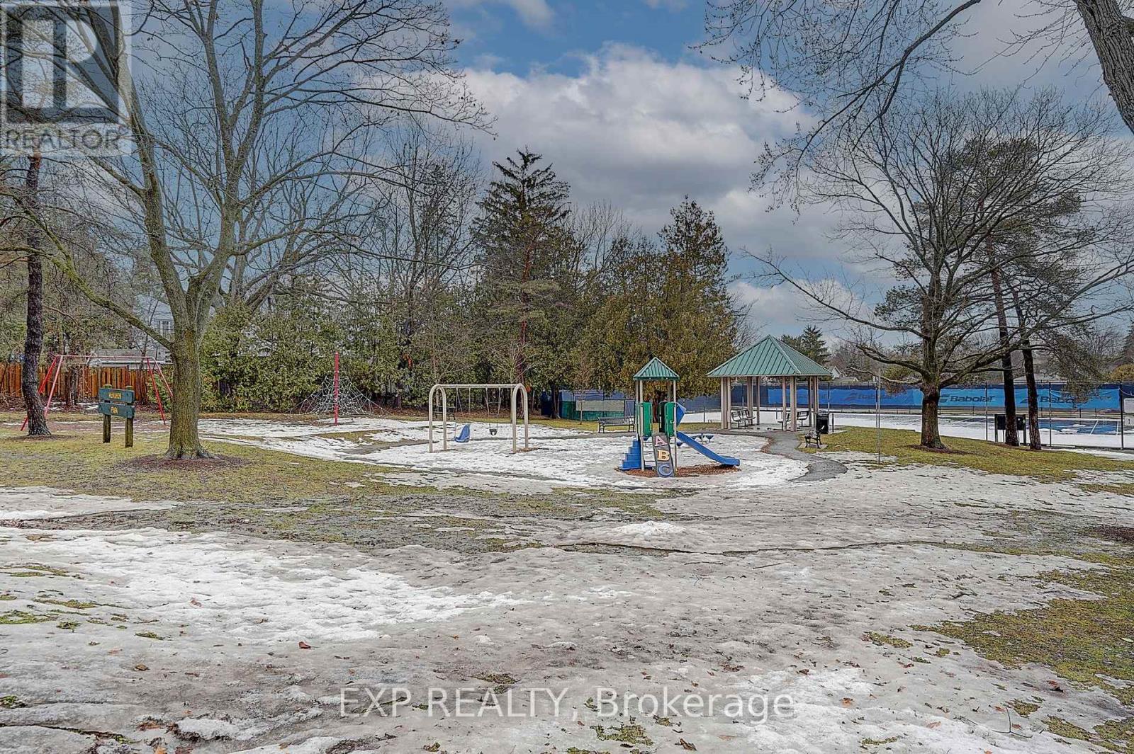 83 Spruce Street, Aurora (Aurora Village), Ontario  L4G 1S2 - Photo 25 - N12874388