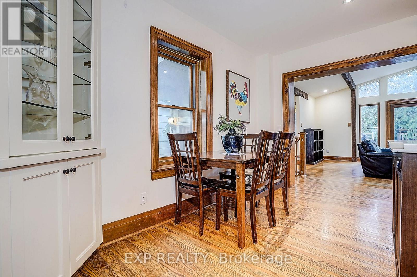 83 Spruce Street, Aurora (Aurora Village), Ontario  L4G 1S2 - Photo 9 - N12874388