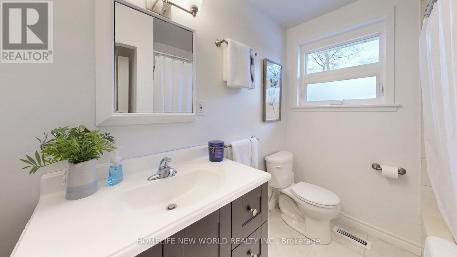 49 Netherford Road, Vaughan, Ontario  L6A 1C8 - Photo 18 - N12874412