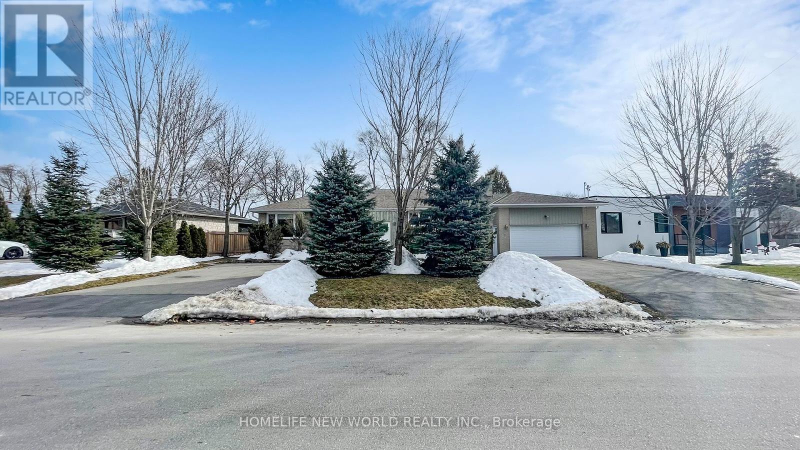 49 Netherford Road, Vaughan, Ontario  L6A 1C8 - Photo 2 - N12874412