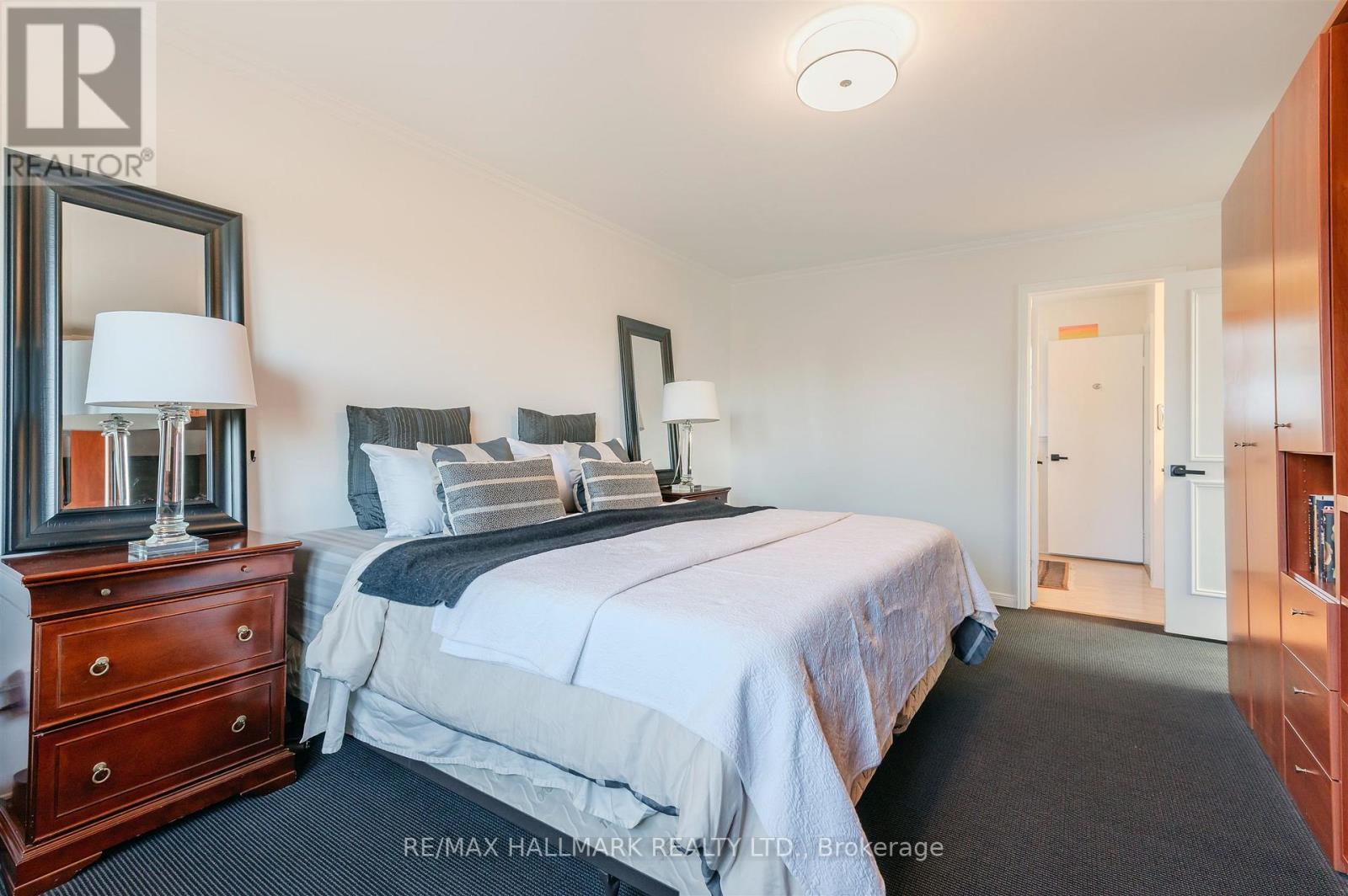 136 Mossgrove Trail, Toronto, Ontario  M2L 2W5 - Photo 20 - C12863384