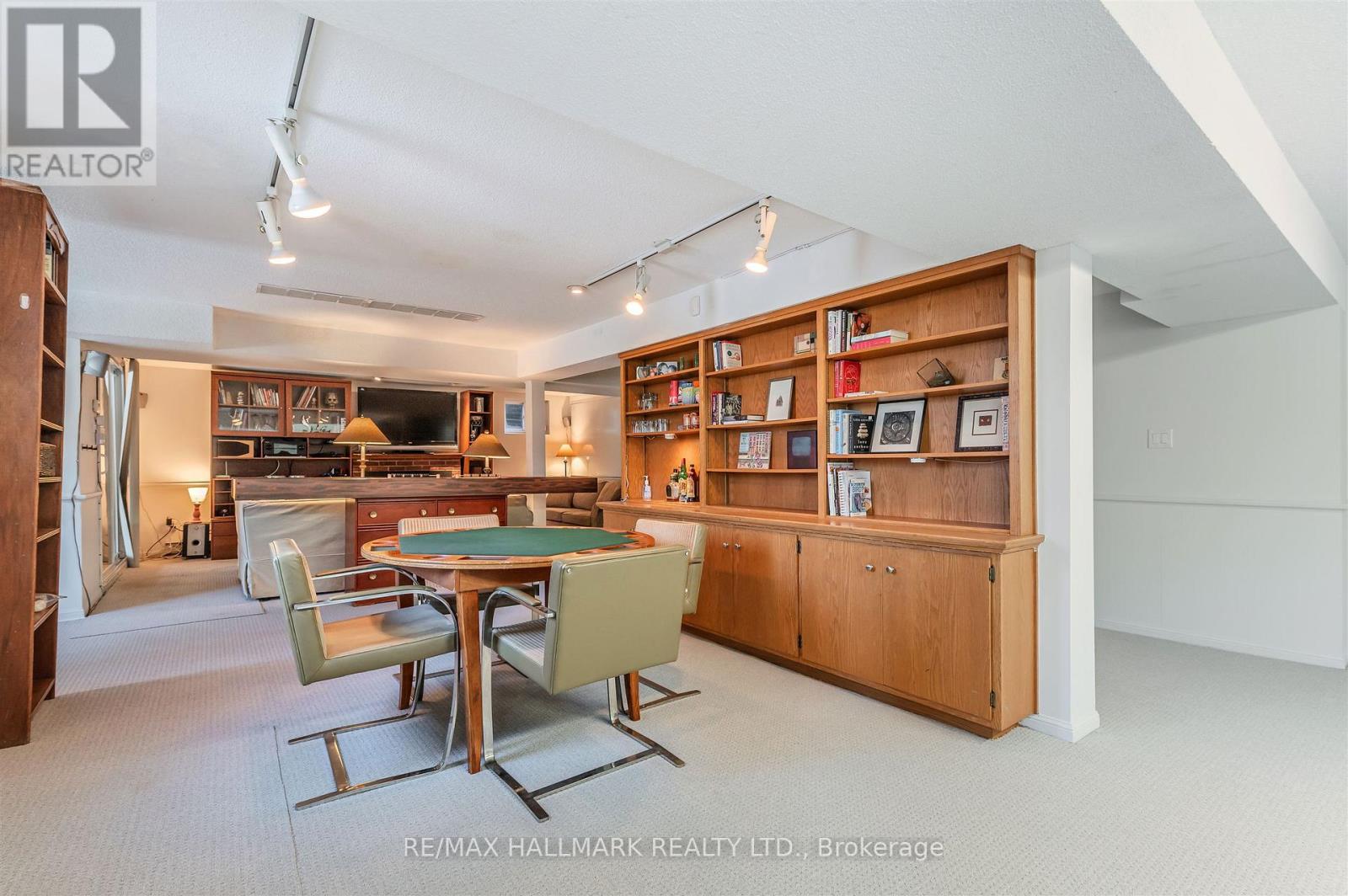 136 Mossgrove Trail, Toronto, Ontario  M2L 2W5 - Photo 30 - C12863384