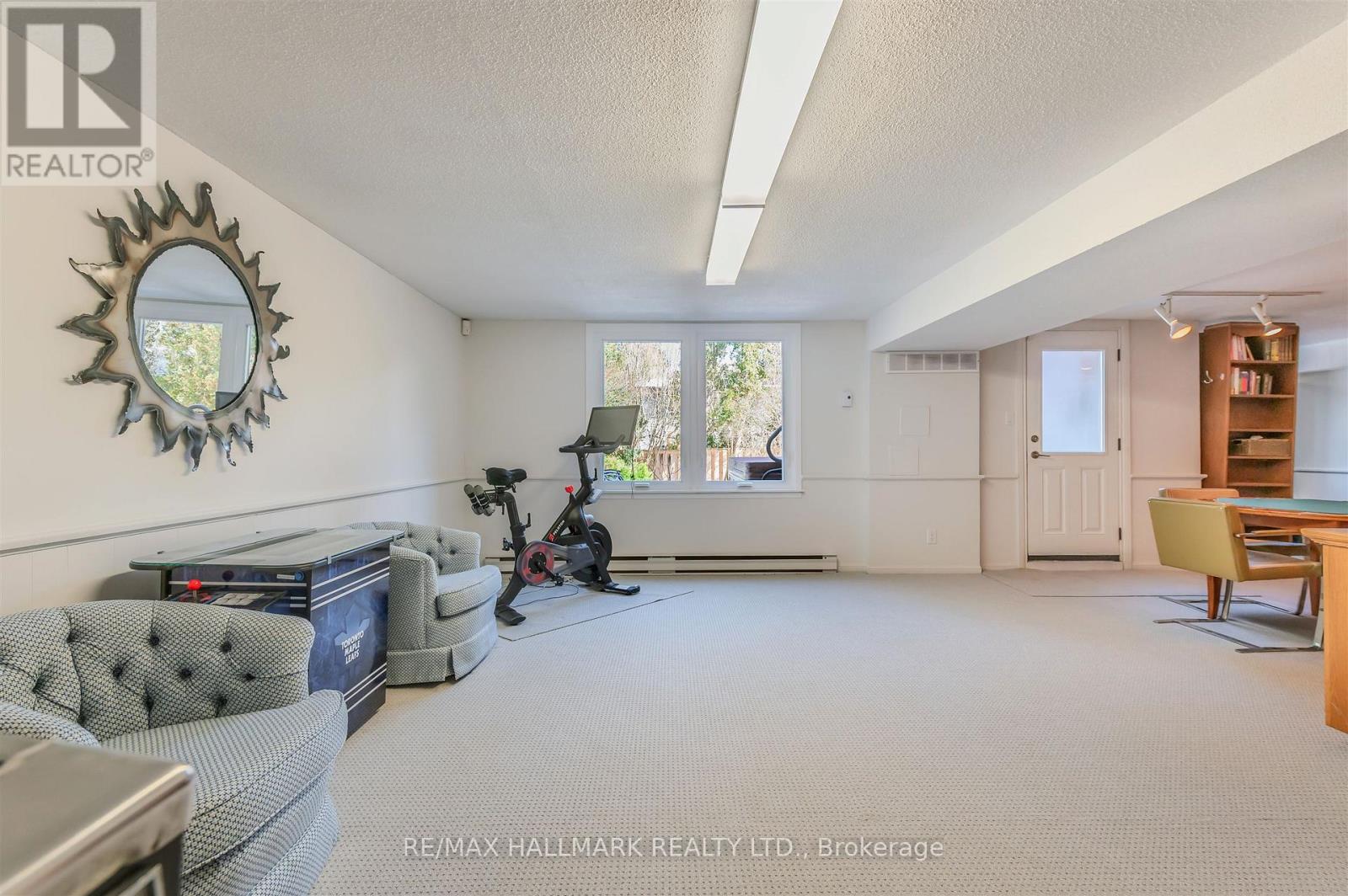 136 Mossgrove Trail, Toronto, Ontario  M2L 2W5 - Photo 32 - C12863384