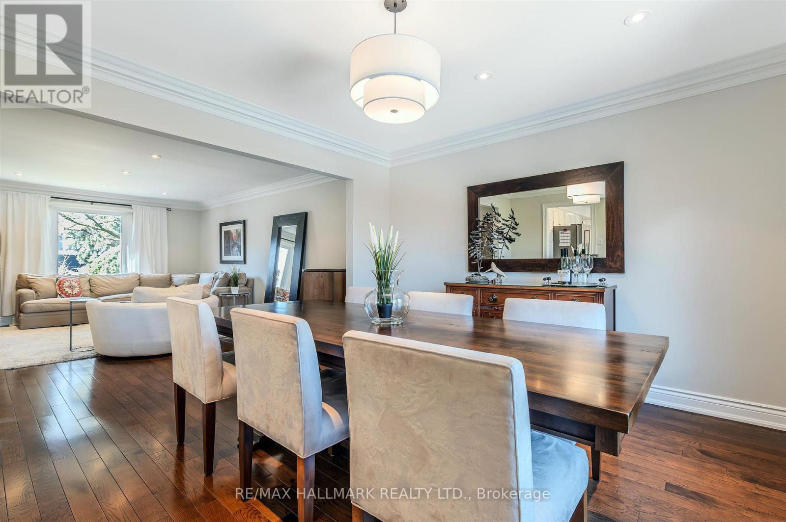 136 Mossgrove Trail, Toronto, Ontario  M2L 2W5 - Photo 8 - C12863384