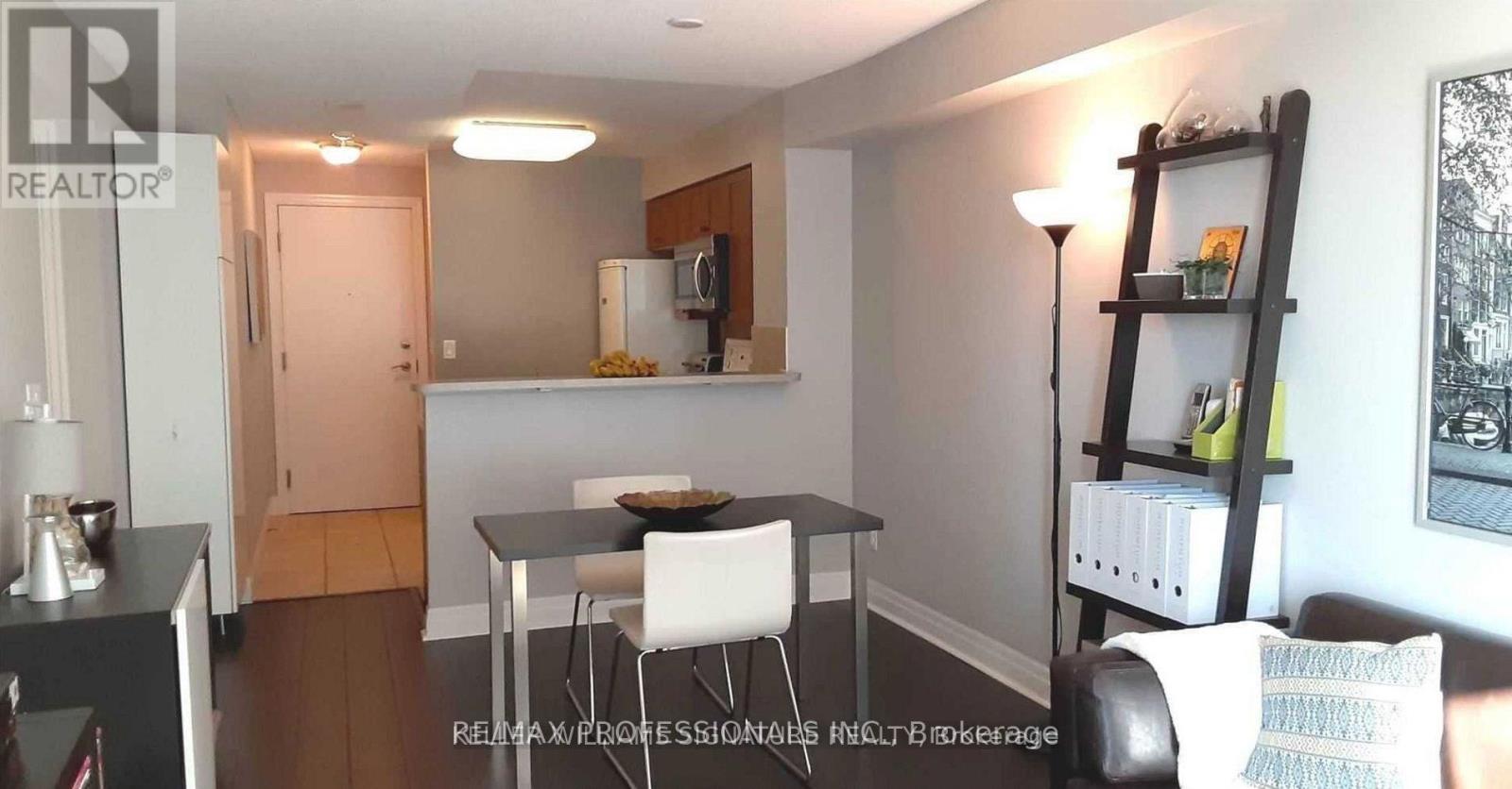 616 - 2121 Lake Shore Boulevard W, Toronto, Ontario  M8V 4E9 - Photo 4 - W12874390