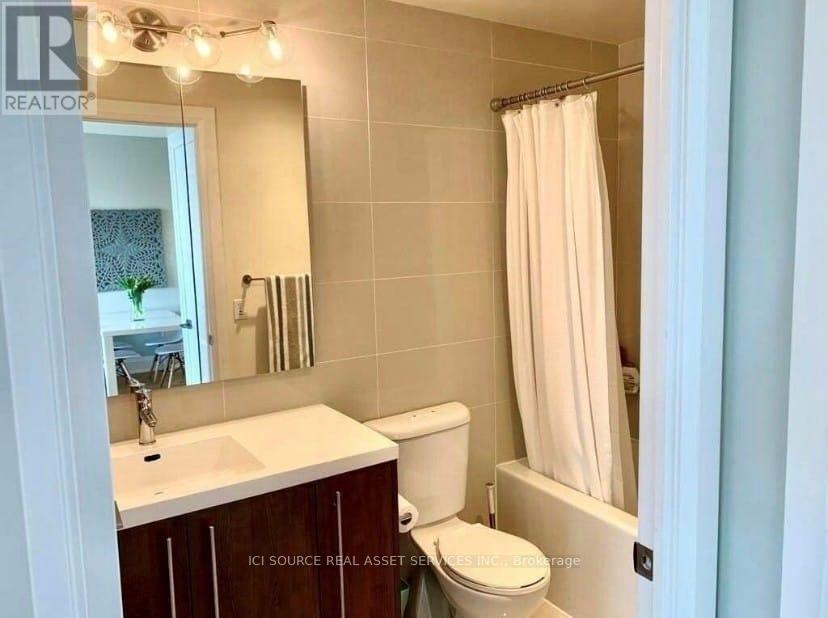 520 - 1 Old Mill Drive, Toronto, Ontario  M6S 0A1 - Photo 16 - W12874398