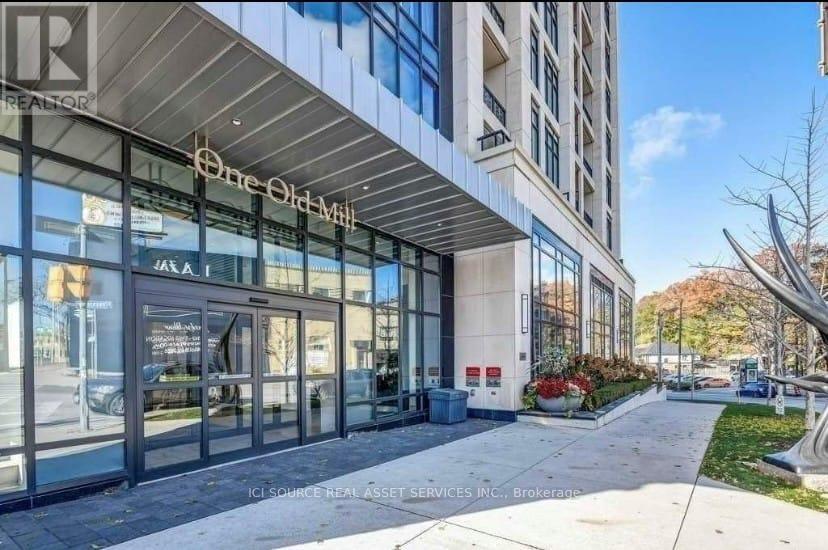 520 - 1 Old Mill Drive, Toronto, Ontario  M6S 0A1 - Photo 2 - W12874398