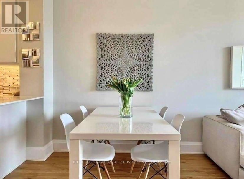 520 - 1 Old Mill Drive, Toronto, Ontario  M6S 0A1 - Photo 9 - W12874398