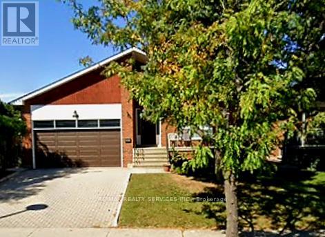 78 Massey Street, Brampton, Ontario  L6S 2W5 - Photo 2 - W12874400