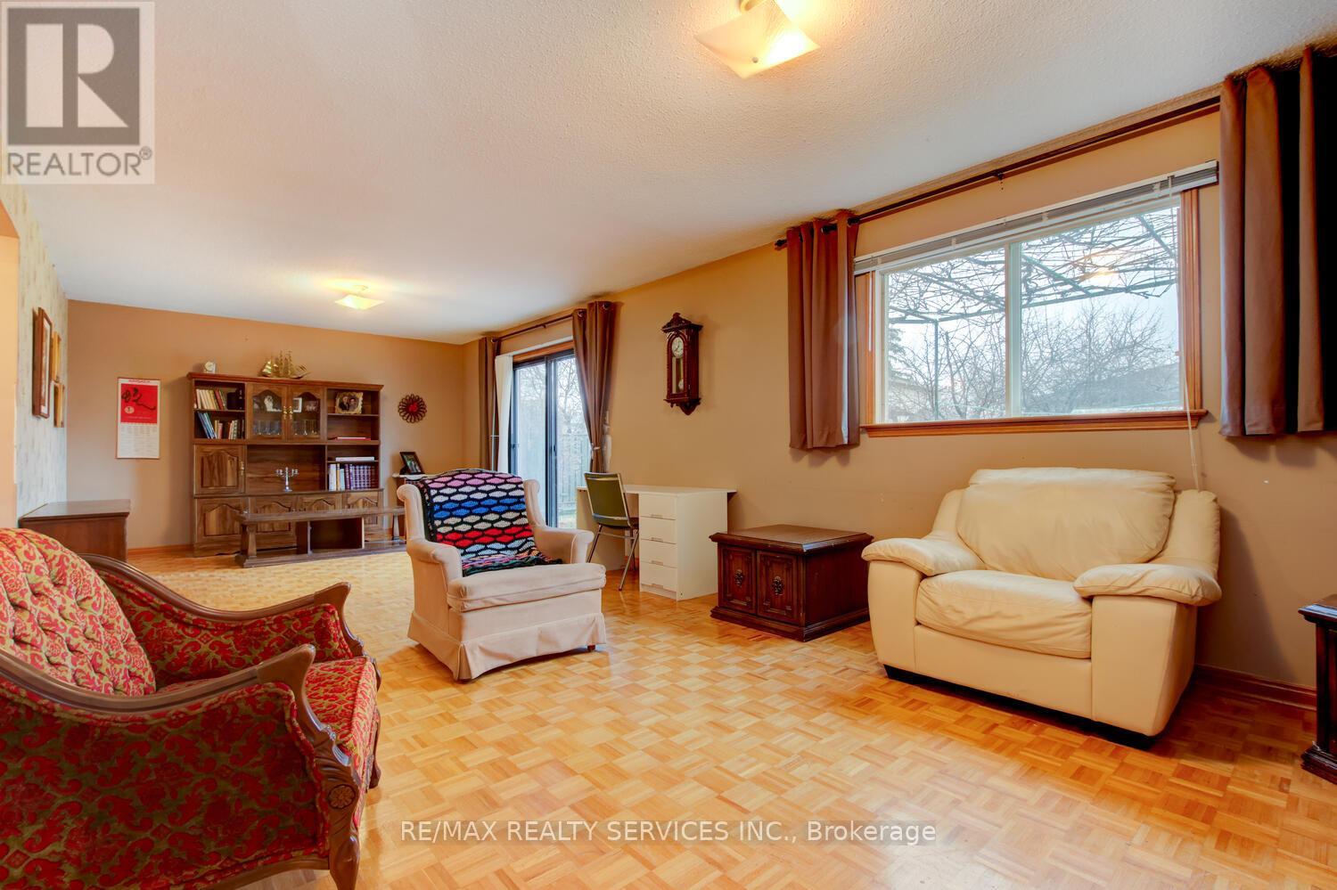 78 Massey Street, Brampton, Ontario  L6S 2W5 - Photo 28 - W12874400