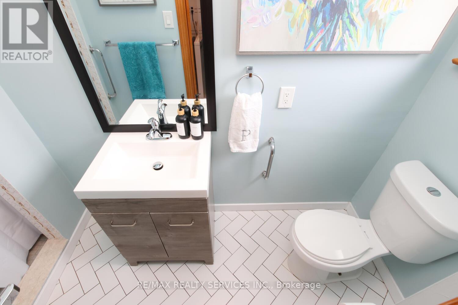 78 Massey Street, Brampton, Ontario  L6S 2W5 - Photo 33 - W12874400