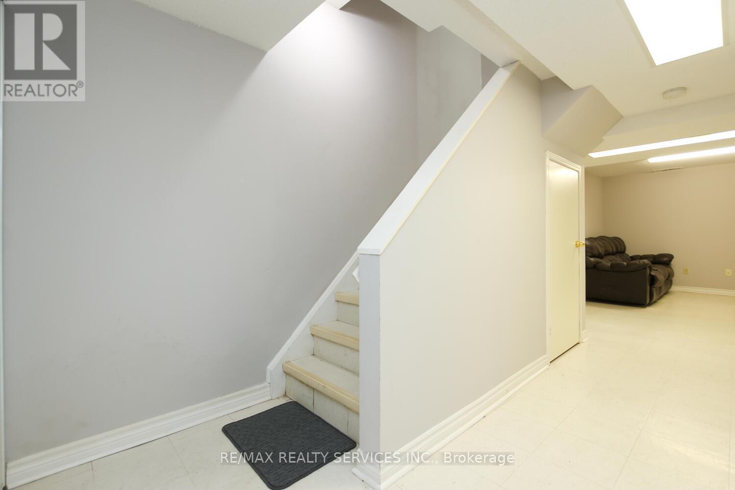 49 - 44 Franklin Court, Brampton, Ontario  L6T 3Z1 - Photo 29 - W12874408