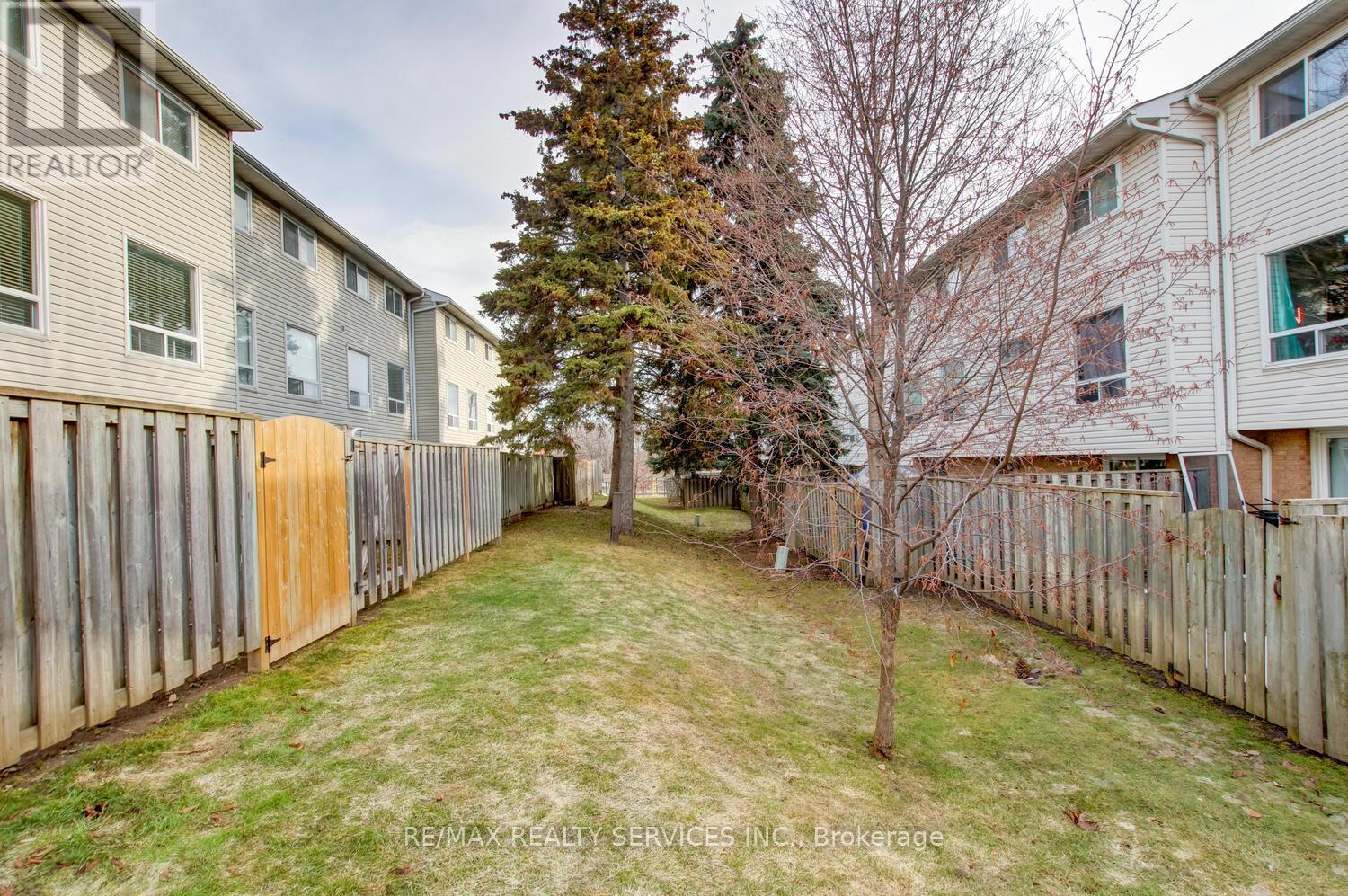 49 - 44 Franklin Court, Brampton, Ontario  L6T 3Z1 - Photo 41 - W12874408