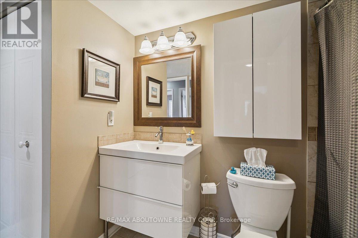 1622 - 1480 Pilgrims Way, Oakville, Ontario  L6M 3G7 - Photo 14 - W12874414