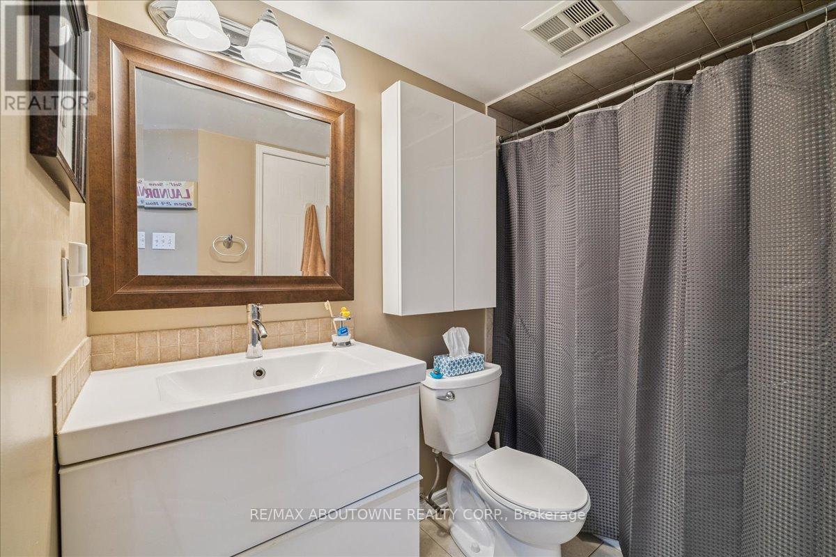 1622 - 1480 Pilgrims Way, Oakville, Ontario  L6M 3G7 - Photo 15 - W12874414