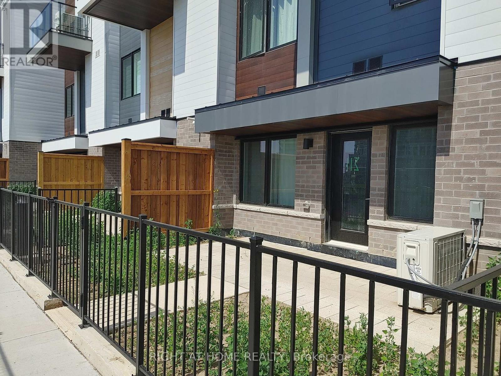 113 - 155 Downsview Park Boulevard, Toronto, Ontario  M3K 0E3 - Photo 3 - W12874424