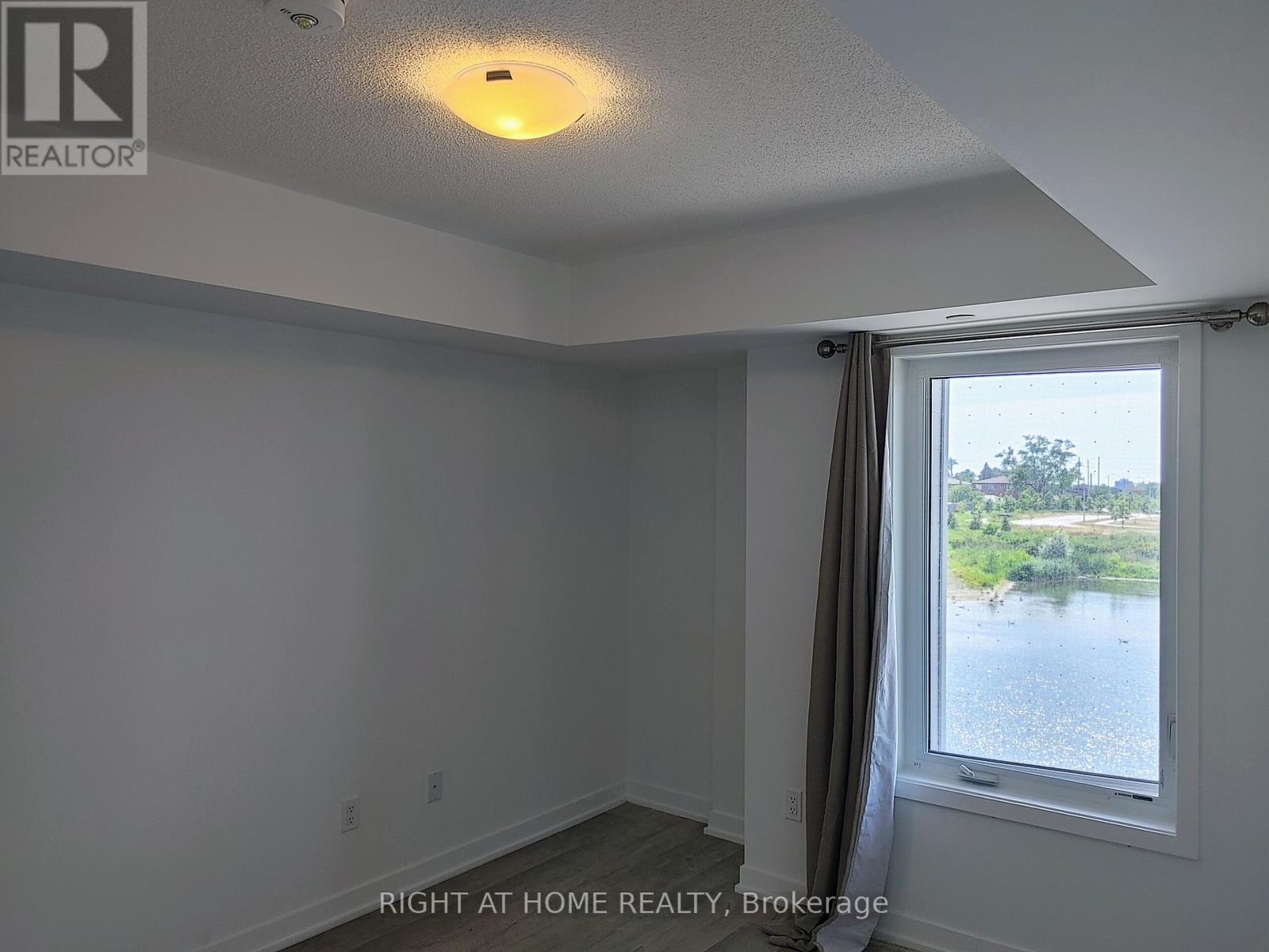 113 - 155 Downsview Park Boulevard, Toronto, Ontario  M3K 0E3 - Photo 6 - W12874424