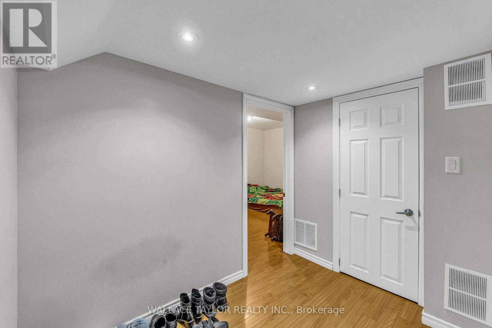 Bsmt - 6 Notman Way, Brampton, Ontario  L7A 2Z1 - Photo 11 - W12874430