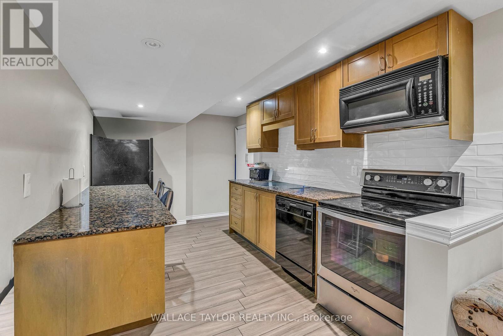 Bsmt - 6 Notman Way, Brampton, Ontario  L7A 2Z1 - Photo 4 - W12874430