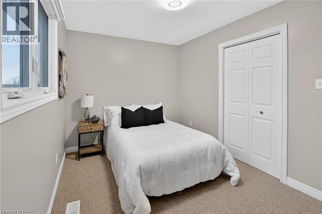 9 Sidare Court, Grimsby, Ontario  L3M 4E8 - Photo 22 - 40811570