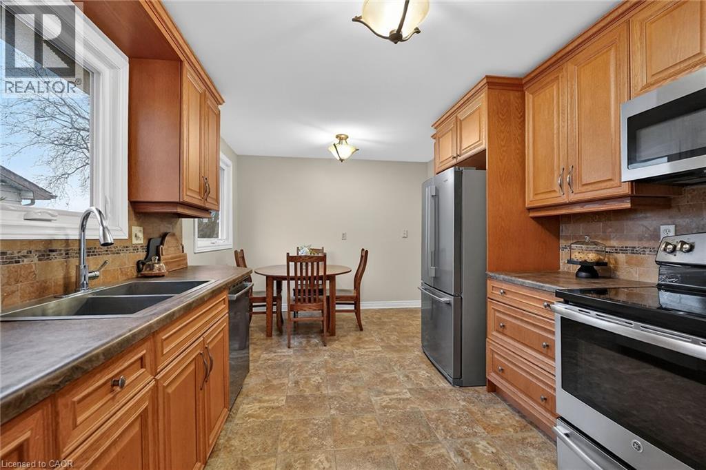 9 Sidare Court, Grimsby, Ontario  L3M 4E8 - Photo 15 - 40811570