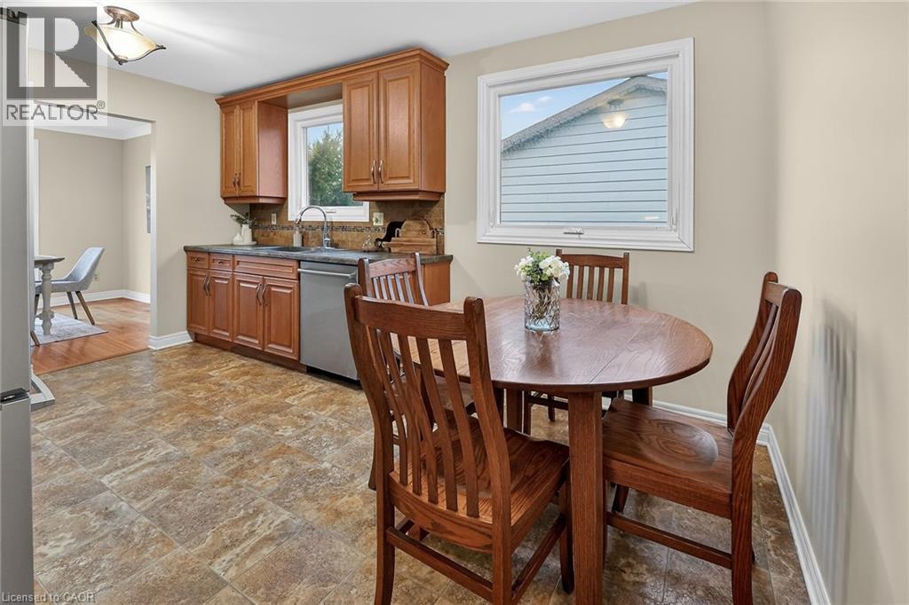 9 Sidare Court, Grimsby, Ontario  L3M 4E8 - Photo 16 - 40811570