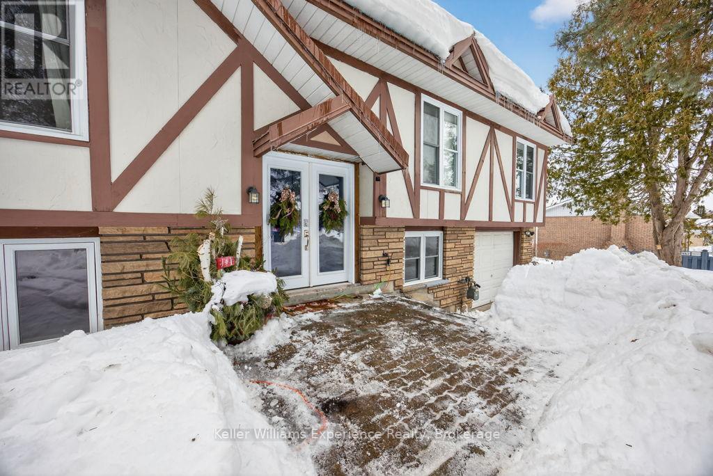 2060 Avery Lane, Severn, Ontario  L3V 6H2 - Photo 2 - S12806774