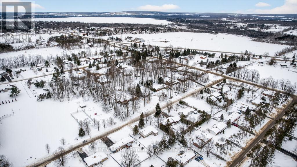 2060 Avery Lane, Severn, Ontario  L3V 6H2 - Photo 16 - S12806774