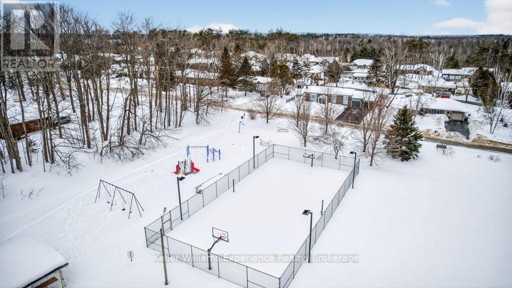 2060 Avery Lane, Severn, Ontario  L3V 6H2 - Photo 13 - S12806774