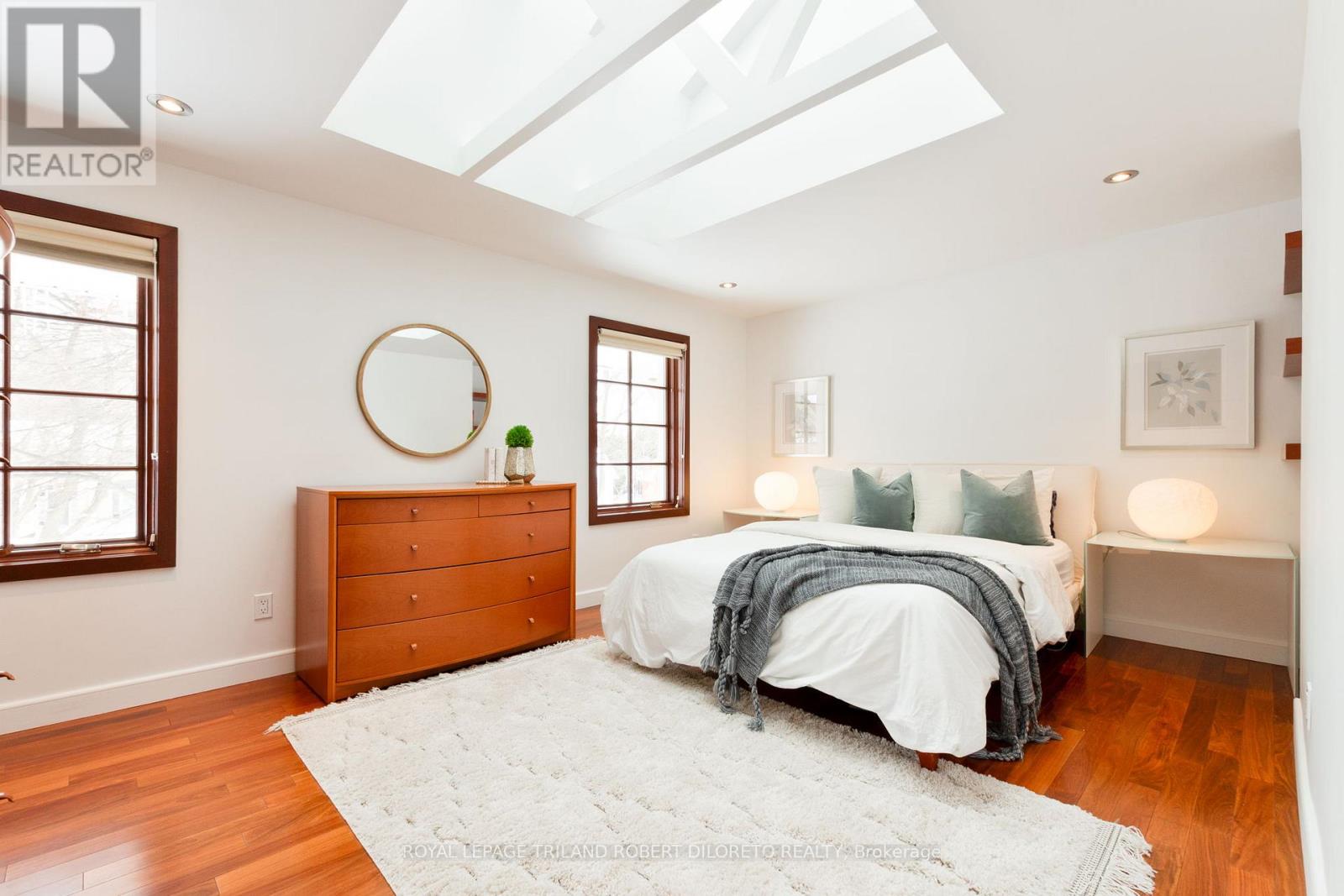 Photo 21 of 48 for 20 Cherokee Road