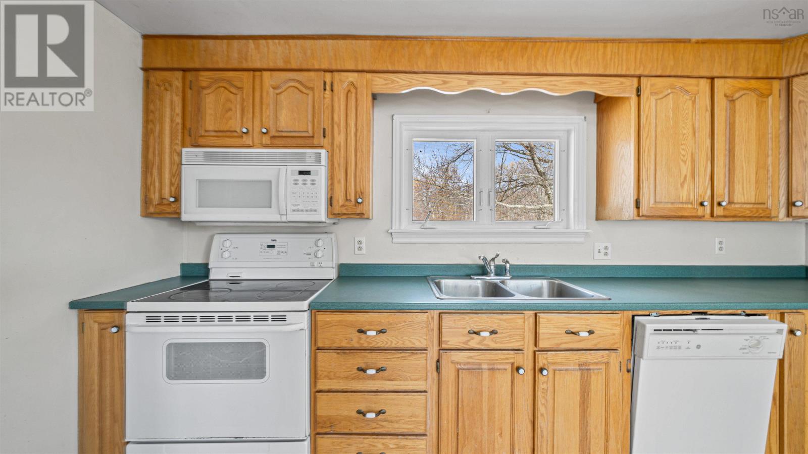 10101 Highway 221, Habitant, Nova Scotia B0P 1H0 - Photo 8 - 202604247