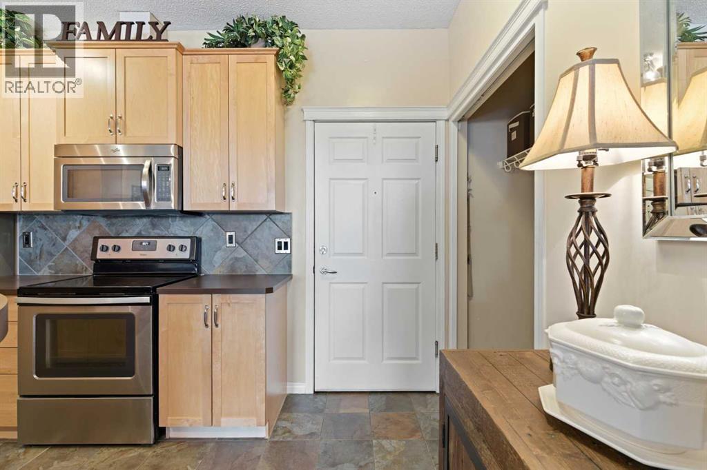 305, 37 Prestwick Drive Se, Calgary, Alberta  T2Z 4Z2 - Photo 3 - A2289602