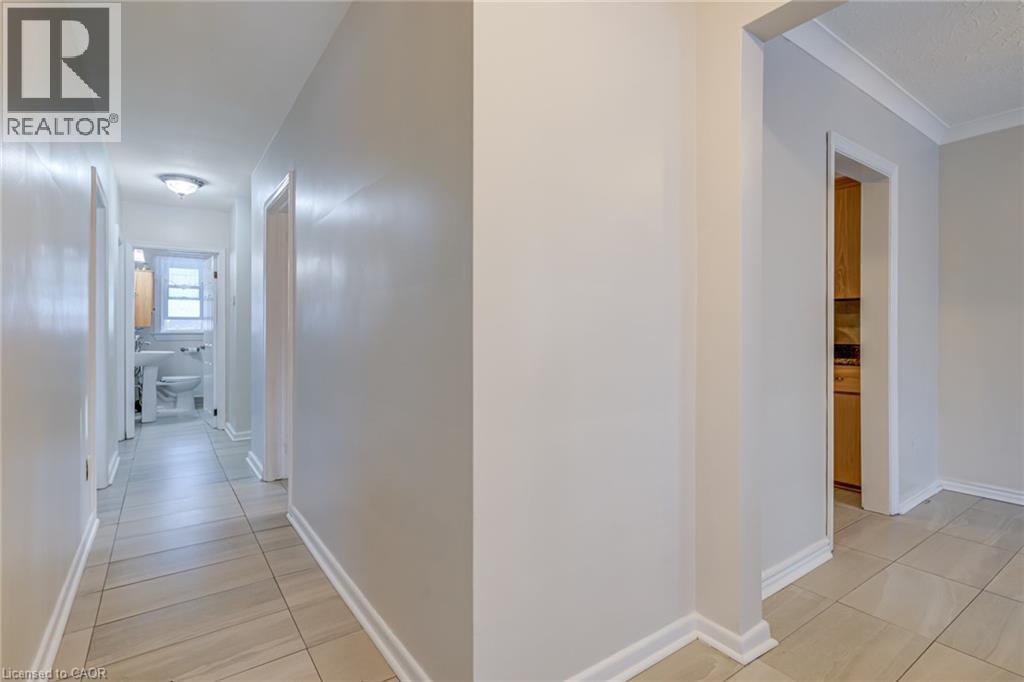 2322 Redfern Road, Burlington, Ontario  L7R 1X3 - Photo 9 - 40799040