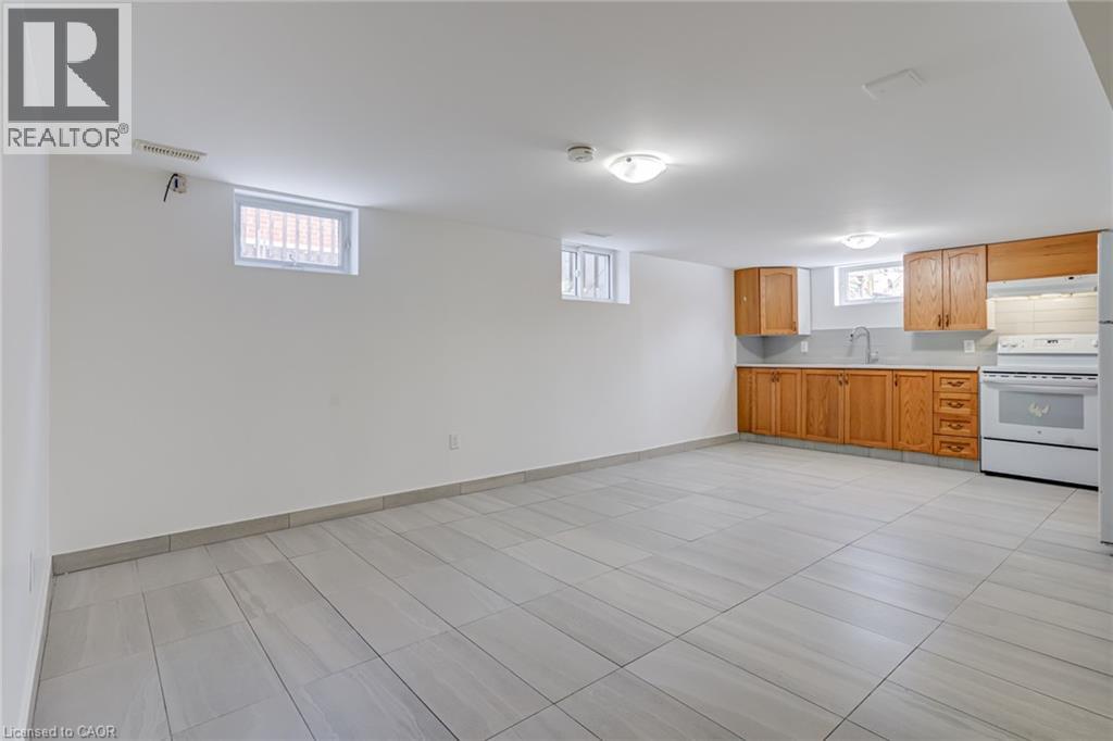 2322 Redfern Road, Burlington, Ontario  L7R 1X3 - Photo 32 - 40799040