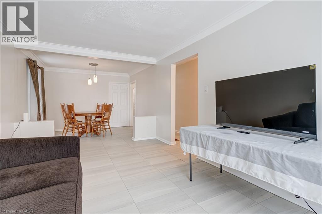 2322 Redfern Road, Burlington, Ontario  L7R 1X3 - Photo 18 - 40799040