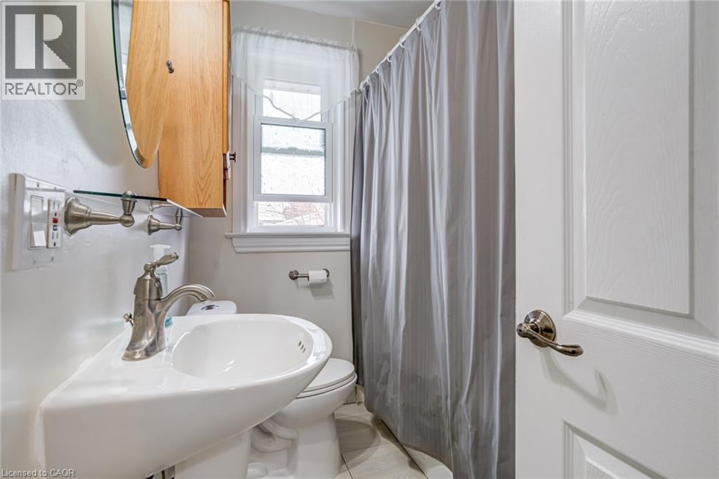 2322 Redfern Road, Burlington, Ontario  L7R 1X3 - Photo 25 - 40799040