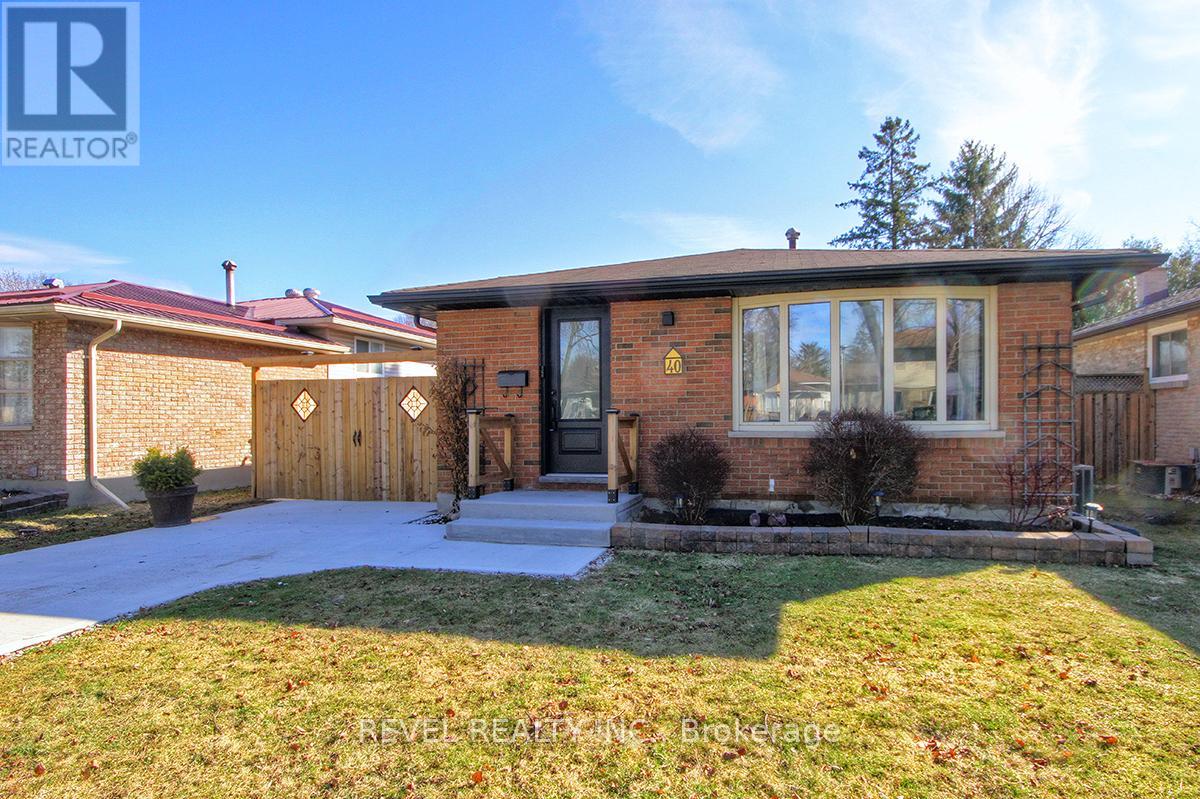40 KINTAIL CRESCENT, London South, Ontario