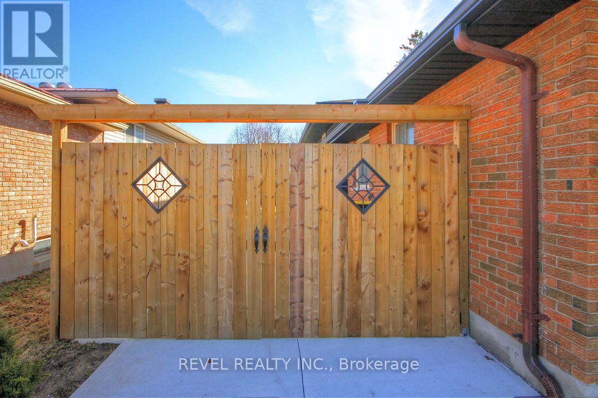 40 Kintail Crescent, London South, Ontario  N6E 1J5 - Photo 28 - X12874440