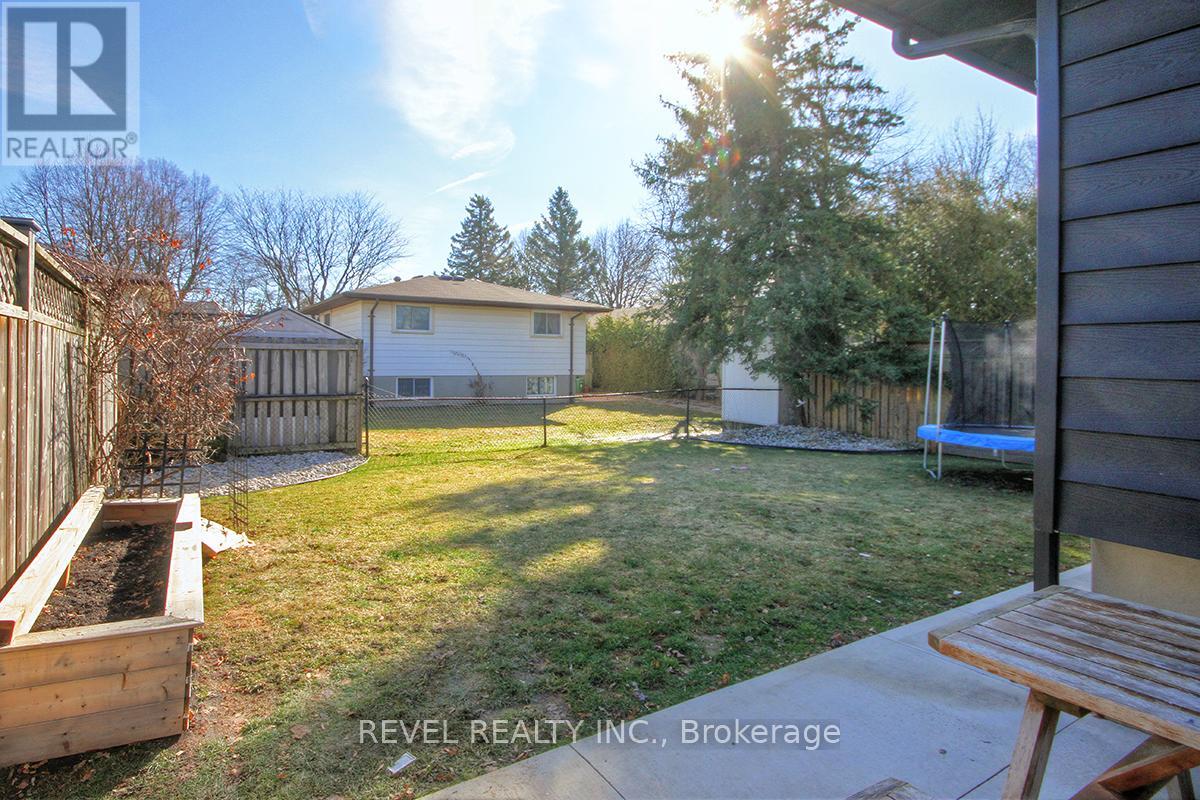 40 Kintail Crescent, London South, Ontario  N6E 1J5 - Photo 32 - X12874440