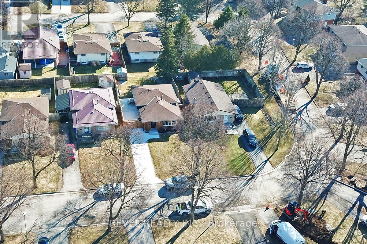 40 Kintail Crescent, London South, Ontario  N6E 1J5 - Photo 37 - X12874440