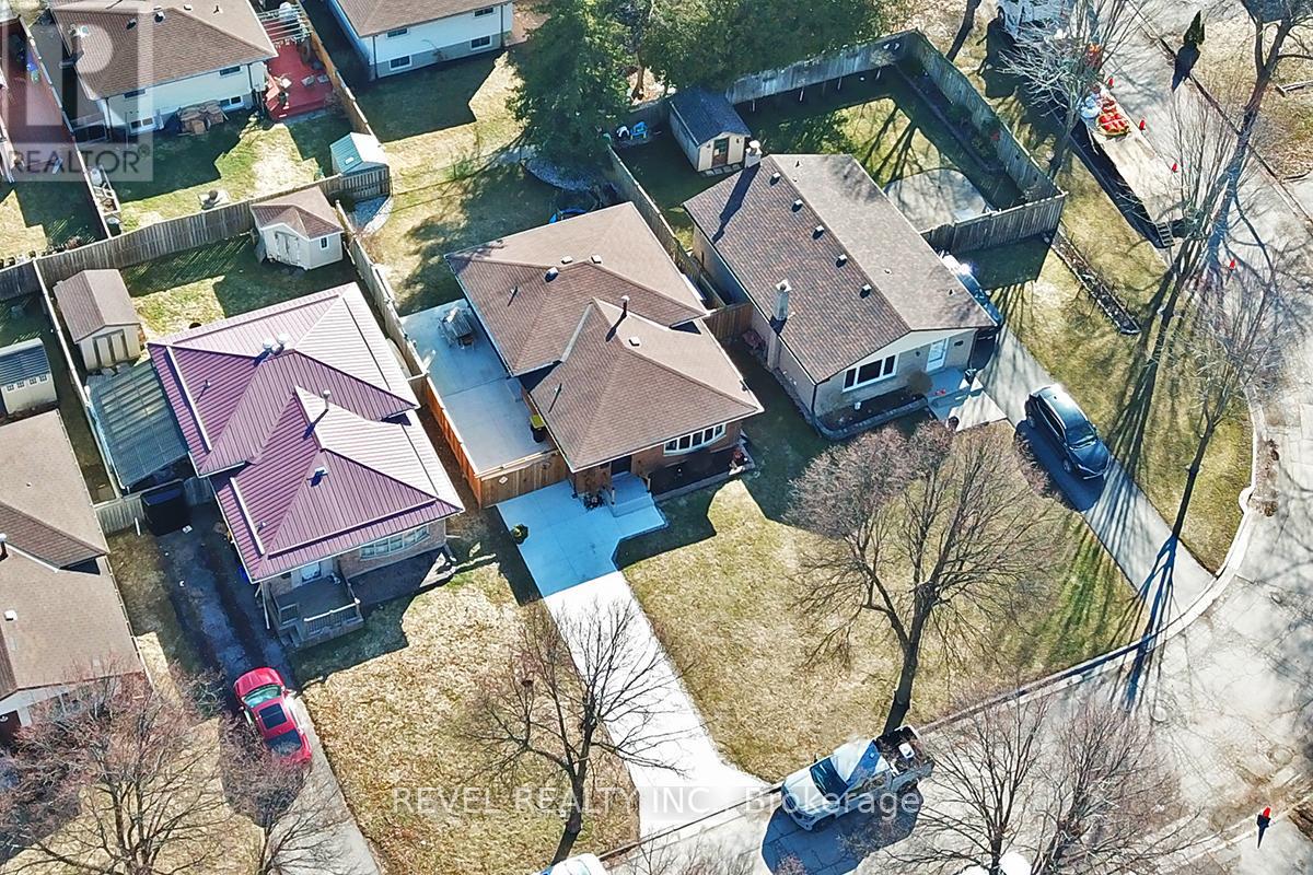 40 Kintail Crescent, London South, Ontario  N6E 1J5 - Photo 38 - X12874440