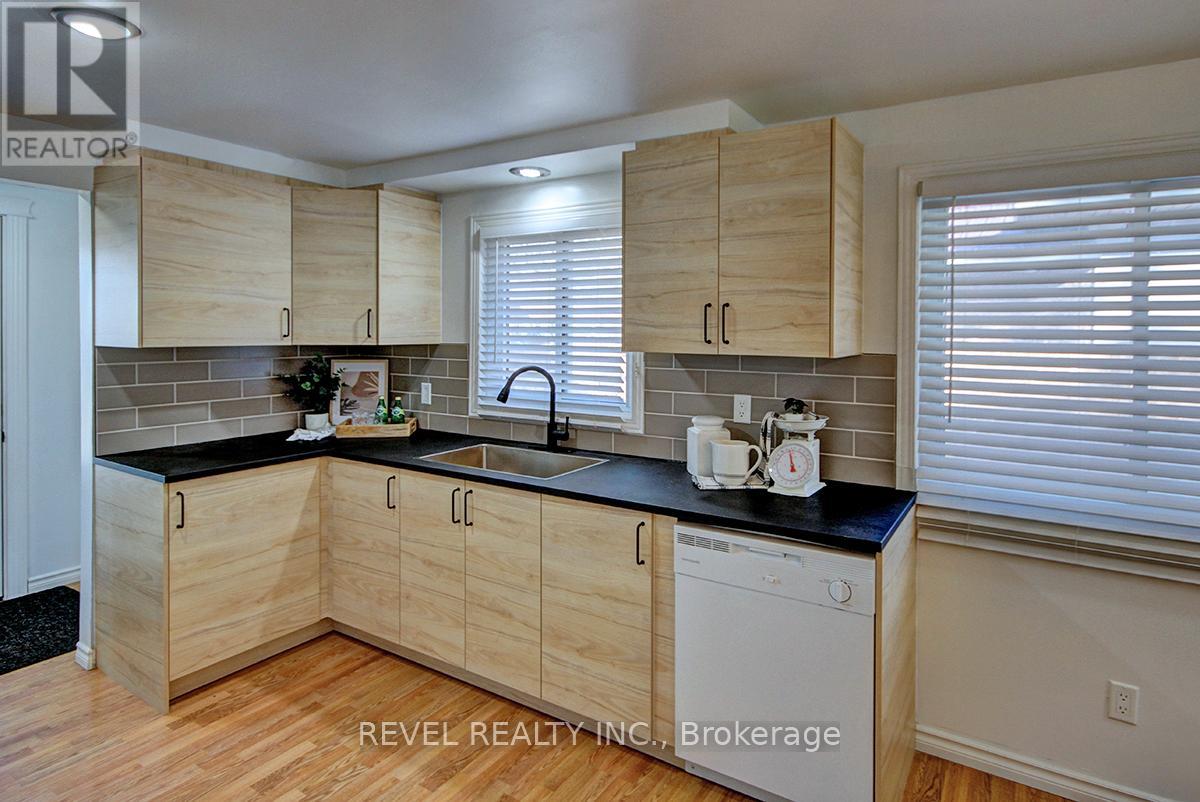 40 Kintail Crescent, London South, Ontario  N6E 1J5 - Photo 9 - X12874440