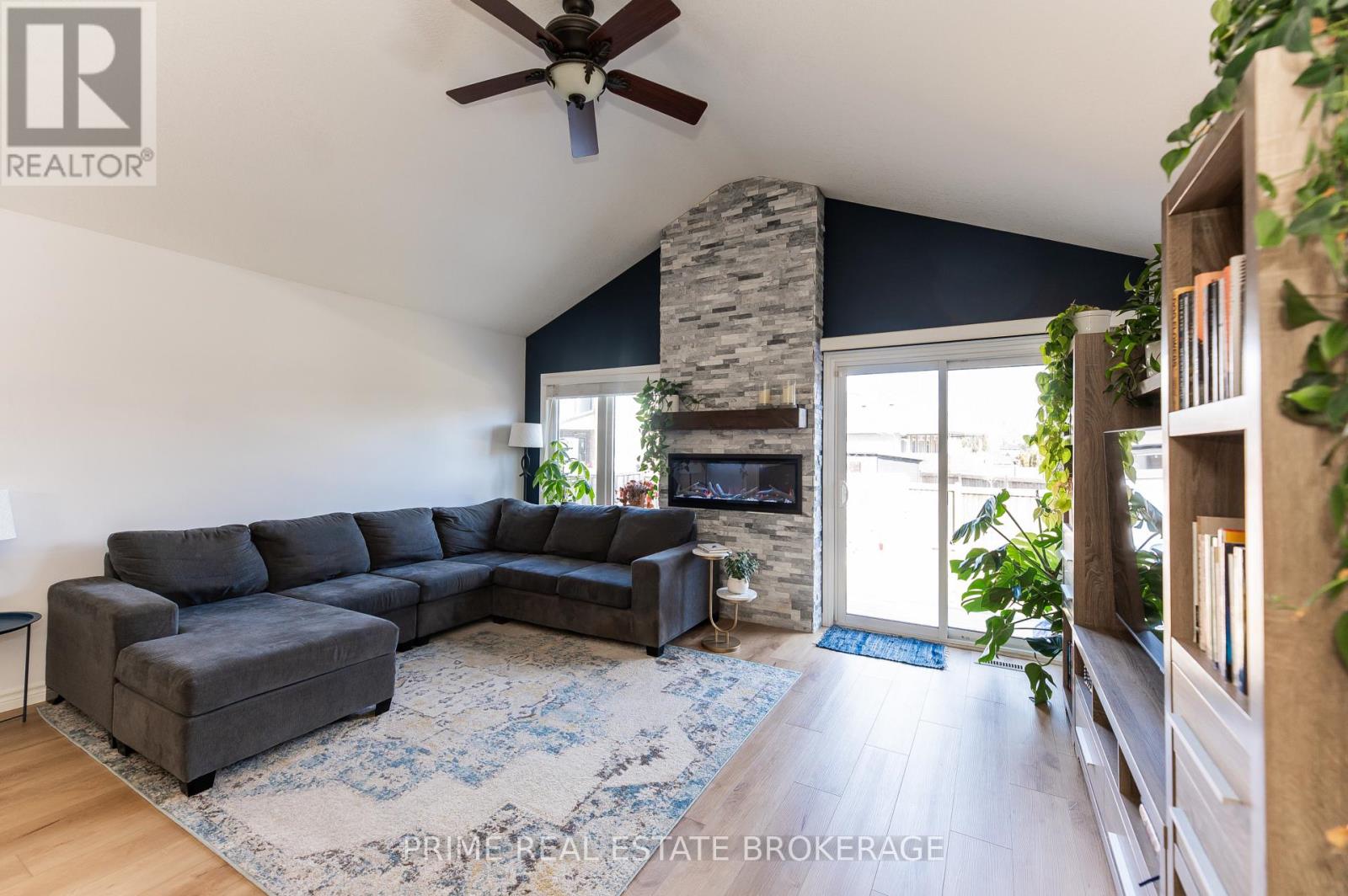 Lorem Ipsum Dolor S, St. Thomas, Ontario  N5R  - Photo 23 - DEMO29461087